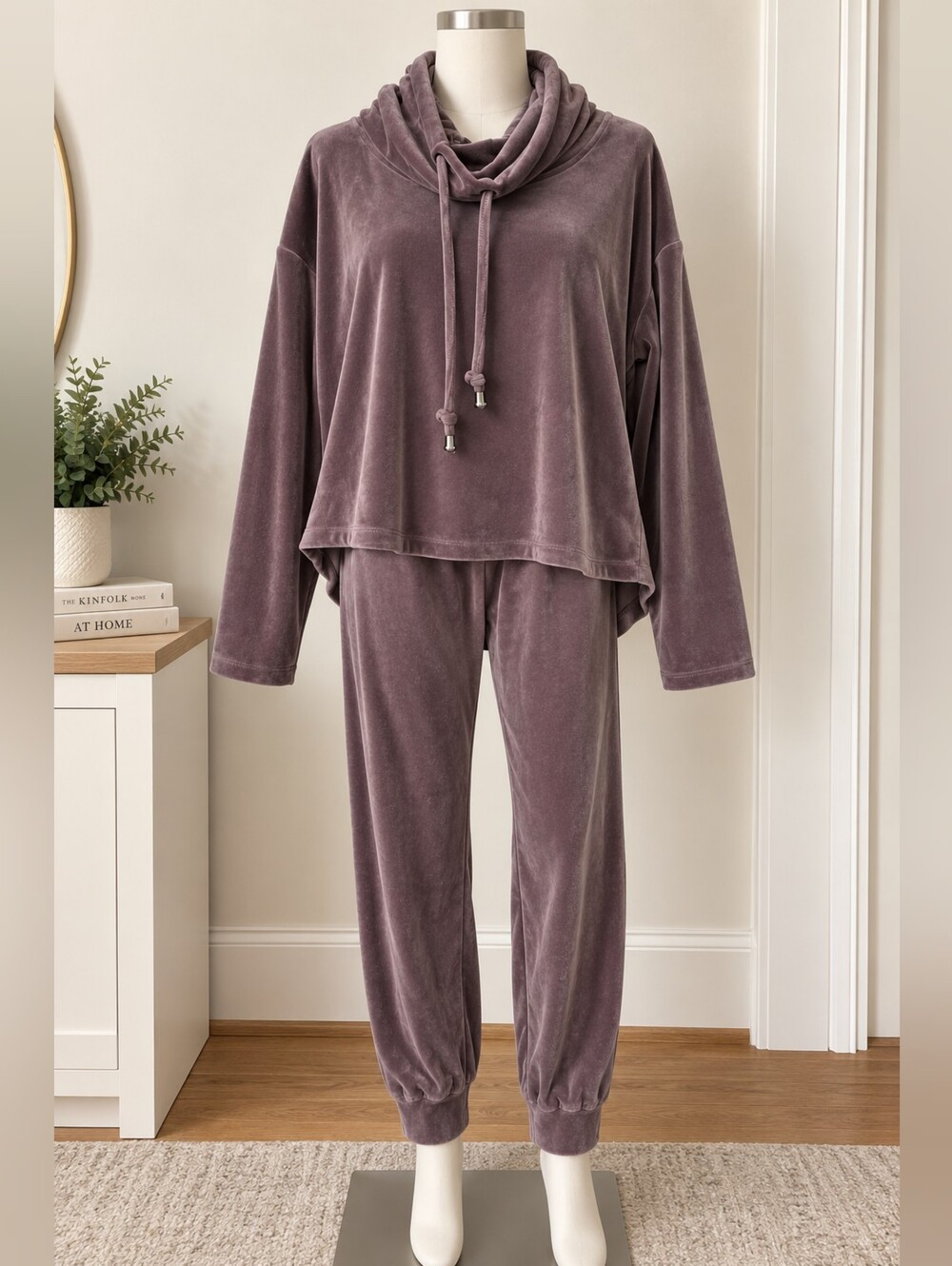 Mauve Velour Hoodie & Jogger Set – Size Medium - Picture 1 of 4